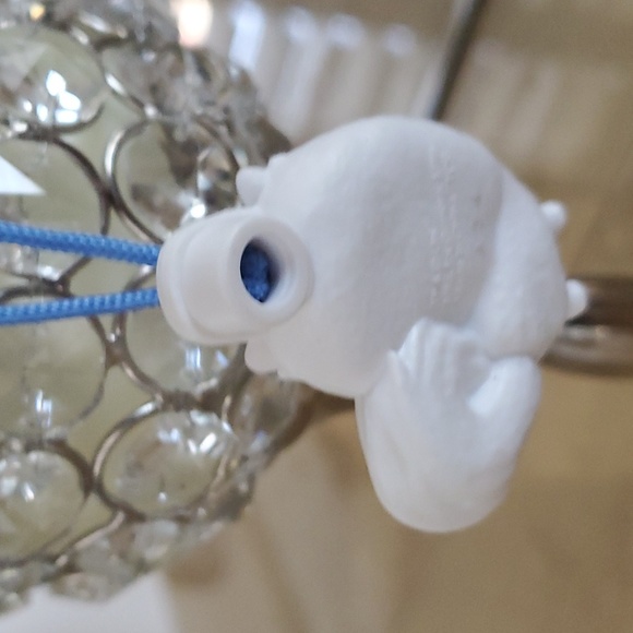 Gidget from The Secret Life Of Pets Ornament - Picture 3 of 3